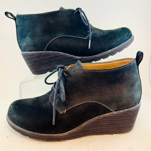 Dansko Black Suede Cadee Lace Up Chukka Ankle Booties Boots, size 36 5.5 6 - Picture 5 of 11